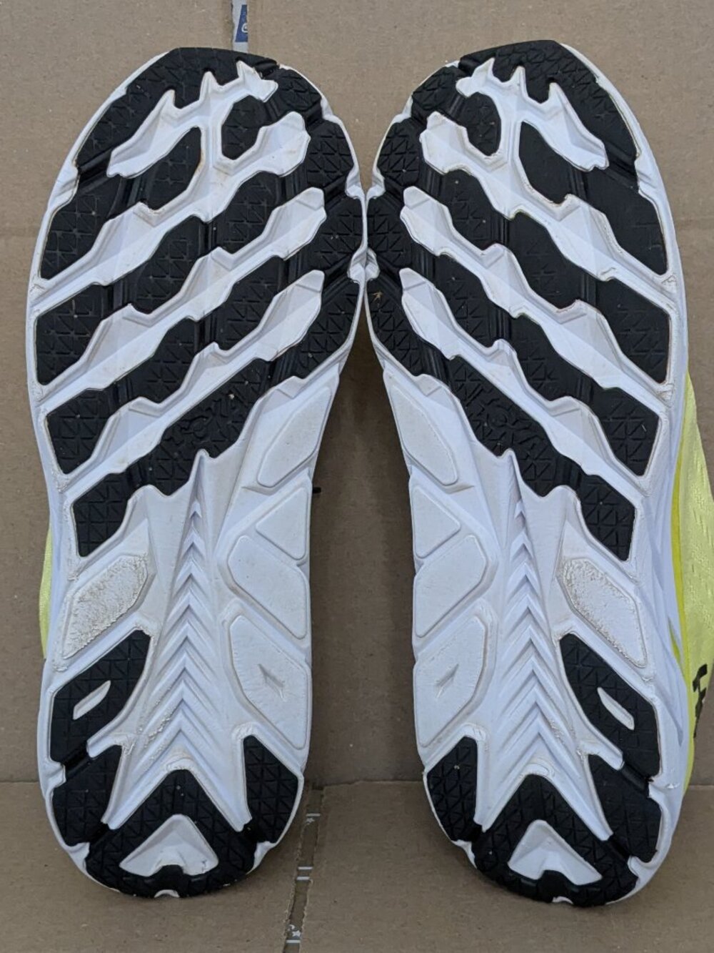 Hoka One One Clifton 8 Men's Size 14D Yellow Running Sneakers - Picture 14 of 14